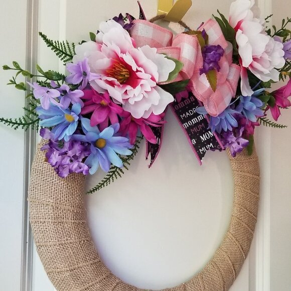 Mom Floral Wreath - Picture 2 of 7
